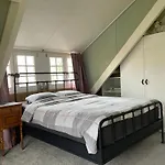 לינה וארוחת בוקר D'oude Hoeve *
